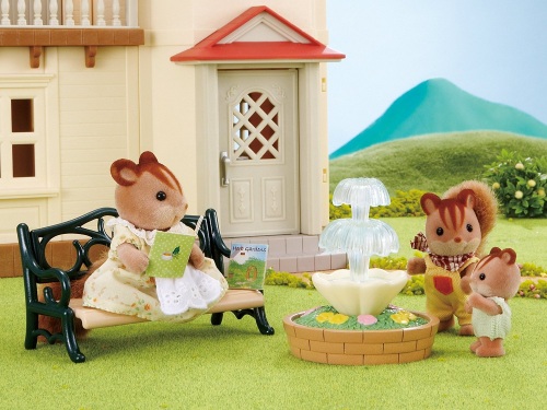 Sylvanian Families Garden and Outdoor